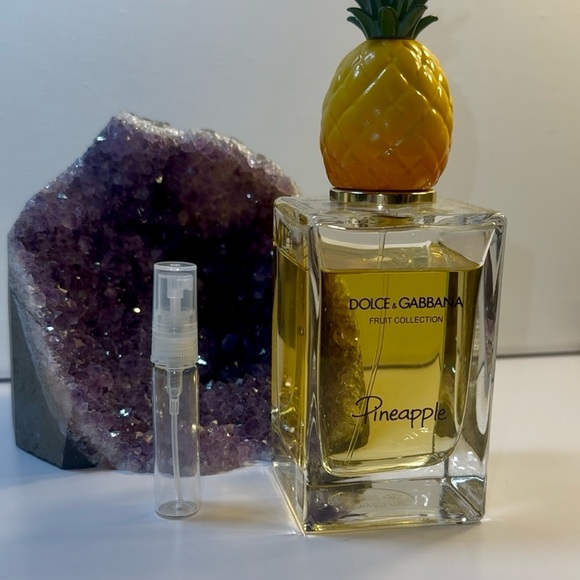 Dolce and Gabbana Pineapple Perfume - Picture 1 of 2